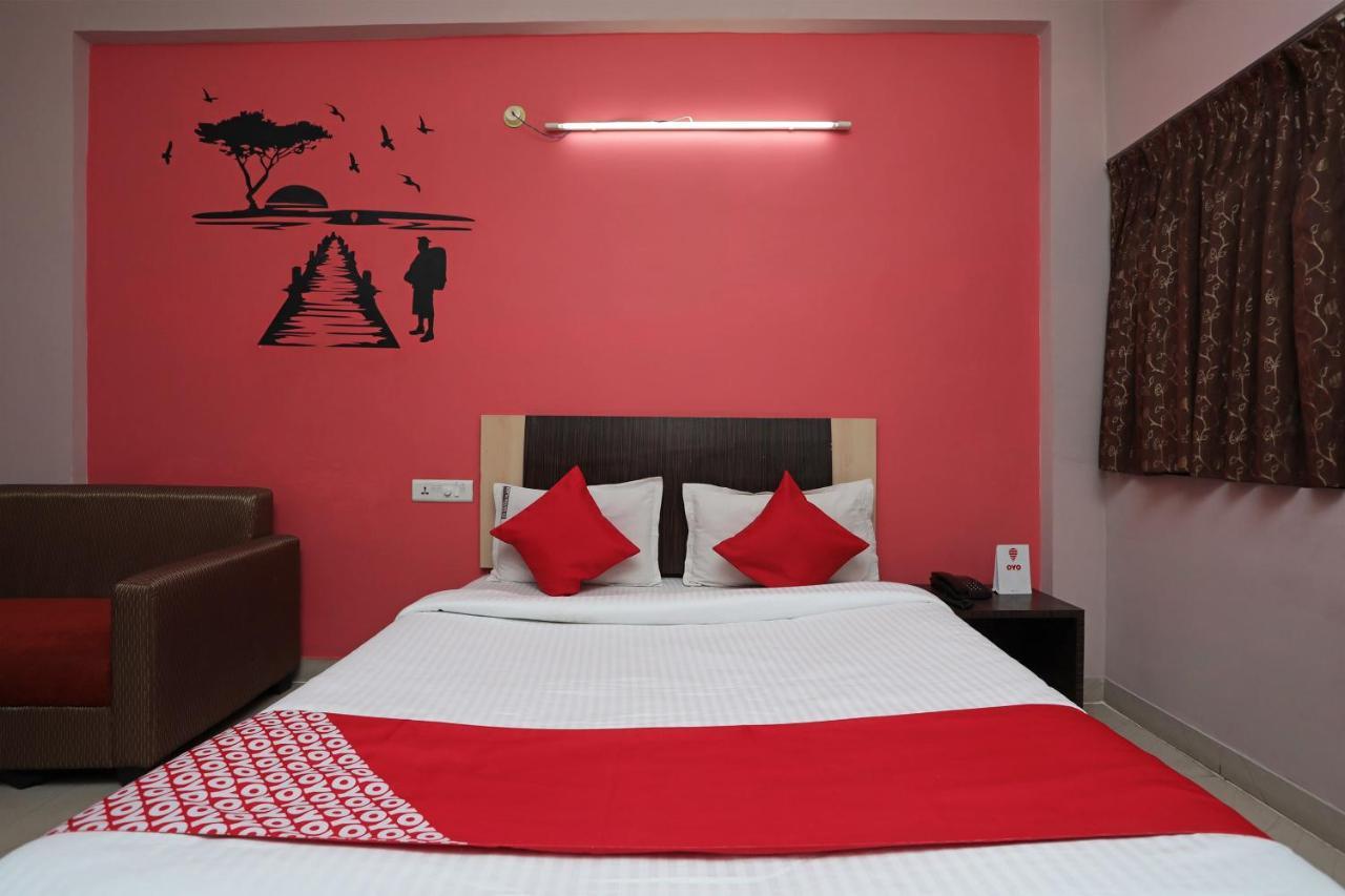 Oyo 6274 Janaki Residency Hotel 3*